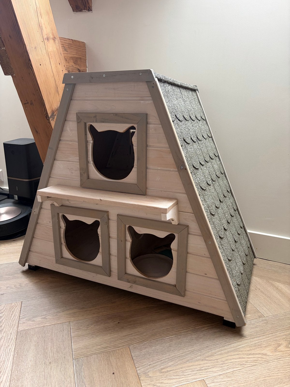 Houten Kattenhuis voor buiten, Dieren en Toebehoren, Ophalen, Zo goed als nieuw