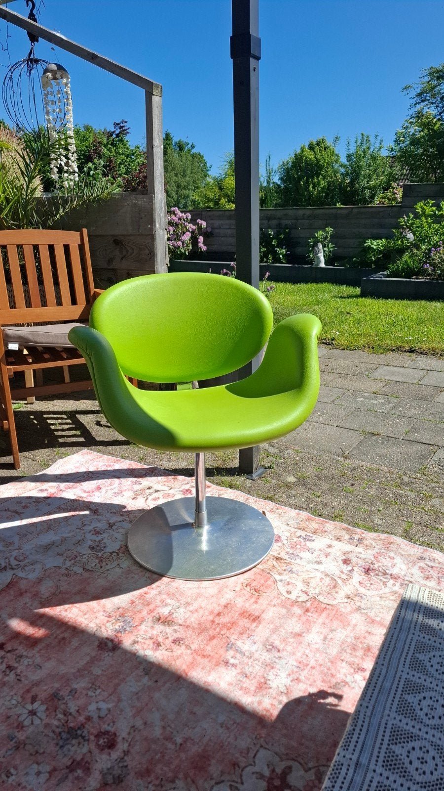 Artifort, Ophalen, Eén