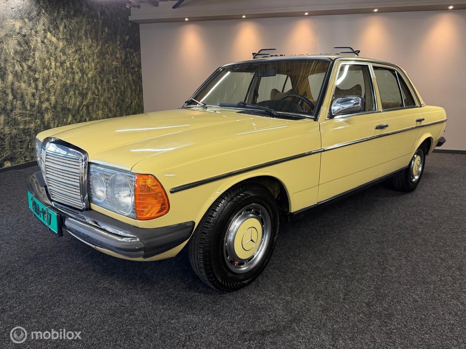 Mercedes Mercedes 250 Oldtimer W123 E/S 250, Auto's, Automaat, Gebruikt, Overige modellen, Overige carrosserieën