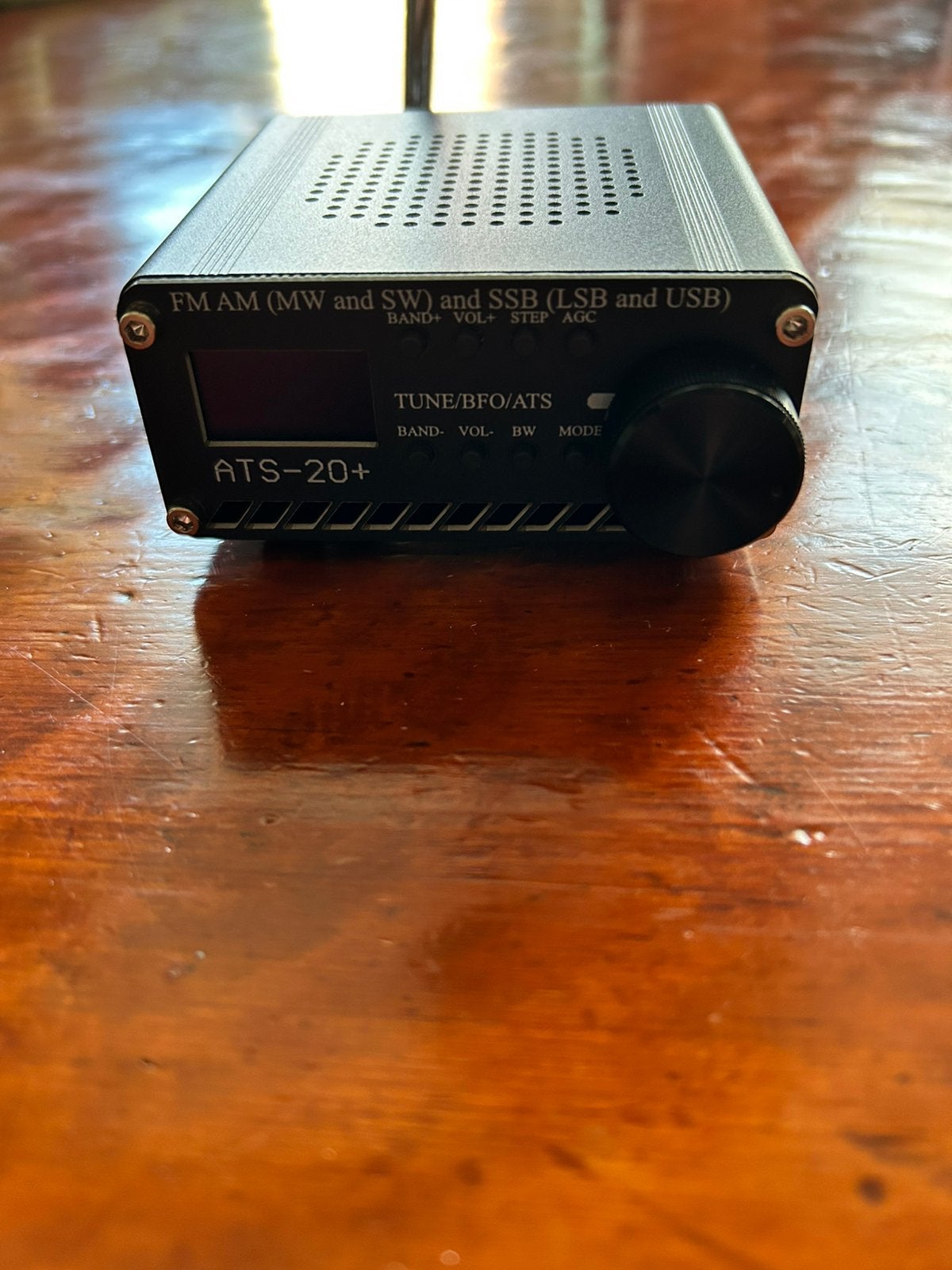 Transistor radio wereld ontvanger, Telecommunicatie, Ophalen of Verzenden, Nieuw, Ontvanger