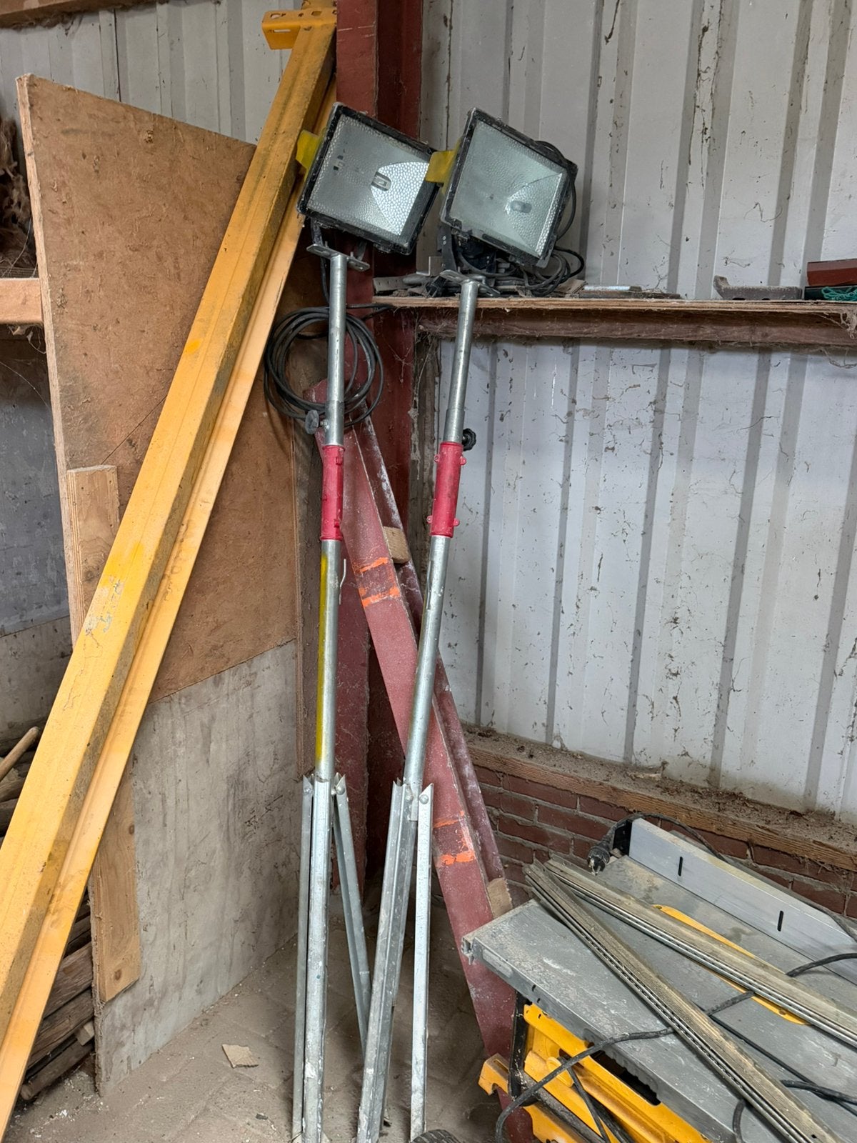 Bouwlamp op statief, Doe-het-zelf en Verbouw, Bouwverlichting, Ophalen, Zo goed als nieuw, Minder dan 50 watt
