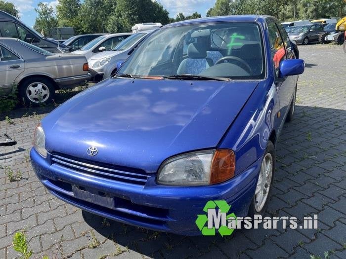 Remklauw (Tang) links-voor van een Toyota Starlet, Gebruikt, -, -, Ophalen of Verzenden
