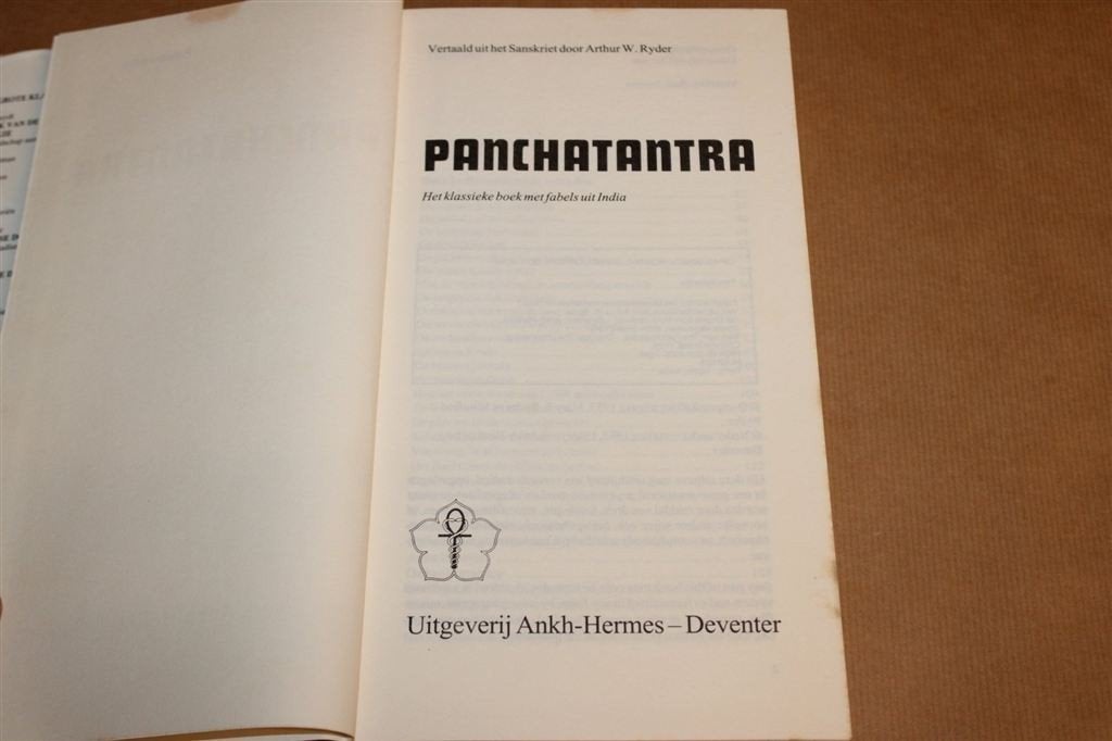 Panchatantra — Klassieke Indiase Fabels, Ankh-Hermes 1992, Ophalen of Verzenden, Gelezen
