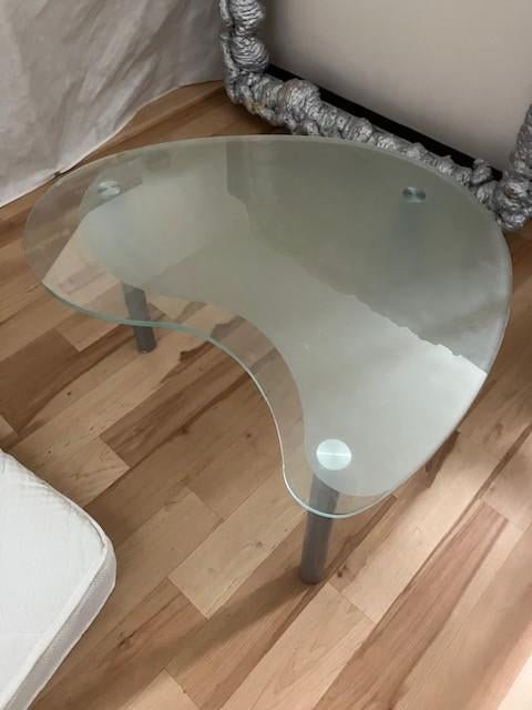 Niervormige matglazen bijzettafel met gladde rand, Ophalen, Gebruikt, 50 tot 100 cm, Glas
