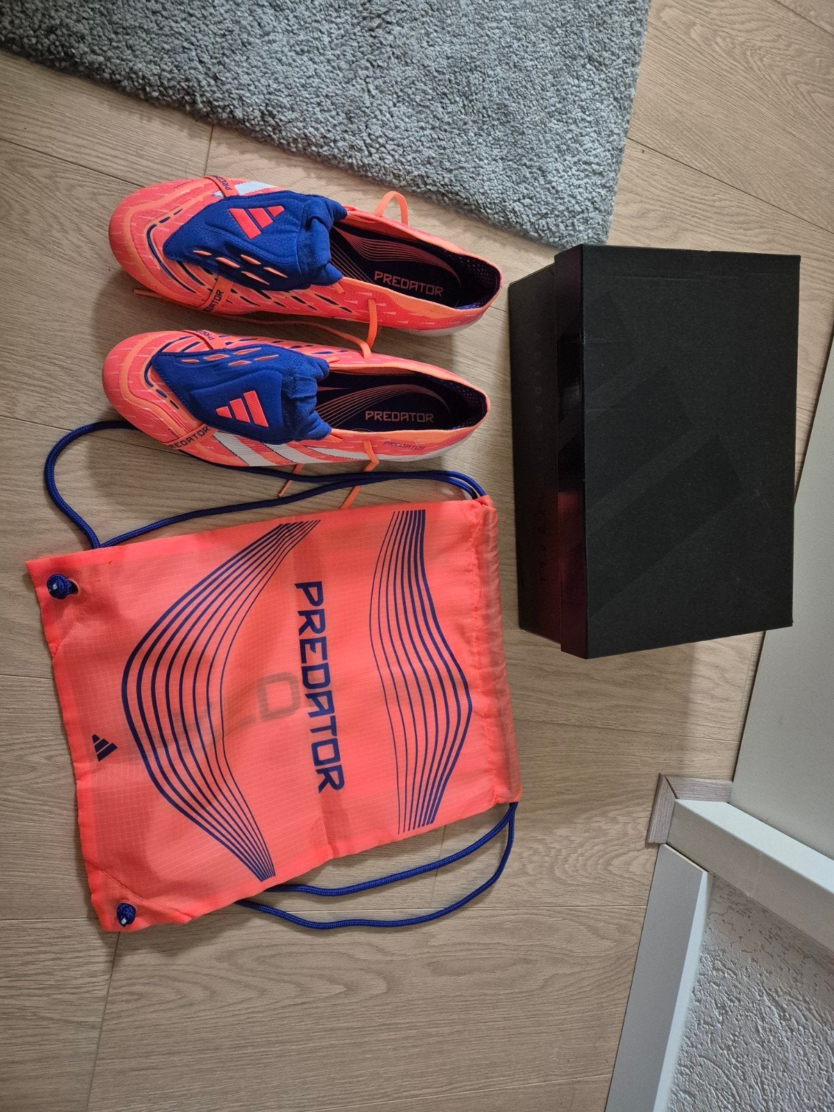 Adidas Predator voetbalschoenen - Maat 45, Ophalen of Verzenden, Zo goed als nieuw, Schoenen