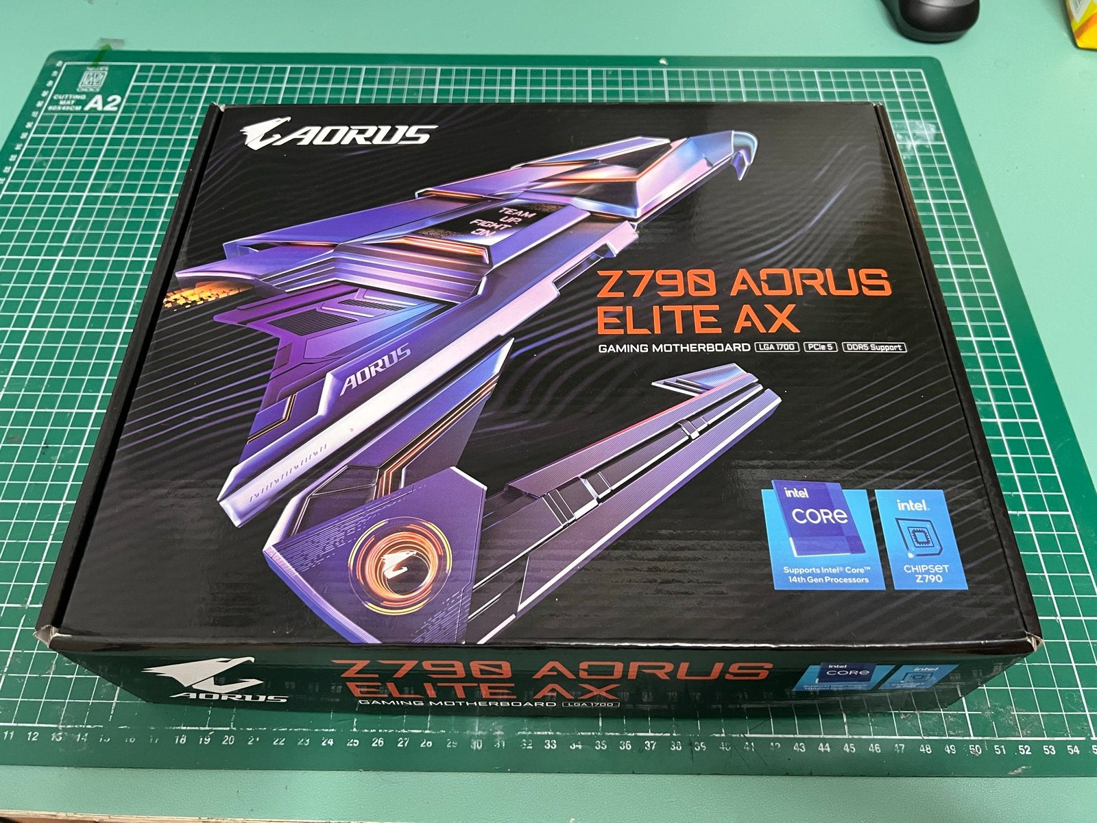 GIGABYTE Z790 AORUS ELITE AX Moederbord, Computers en Software, Ophalen of Verzenden, Zo goed als nieuw, Intel, DDR5