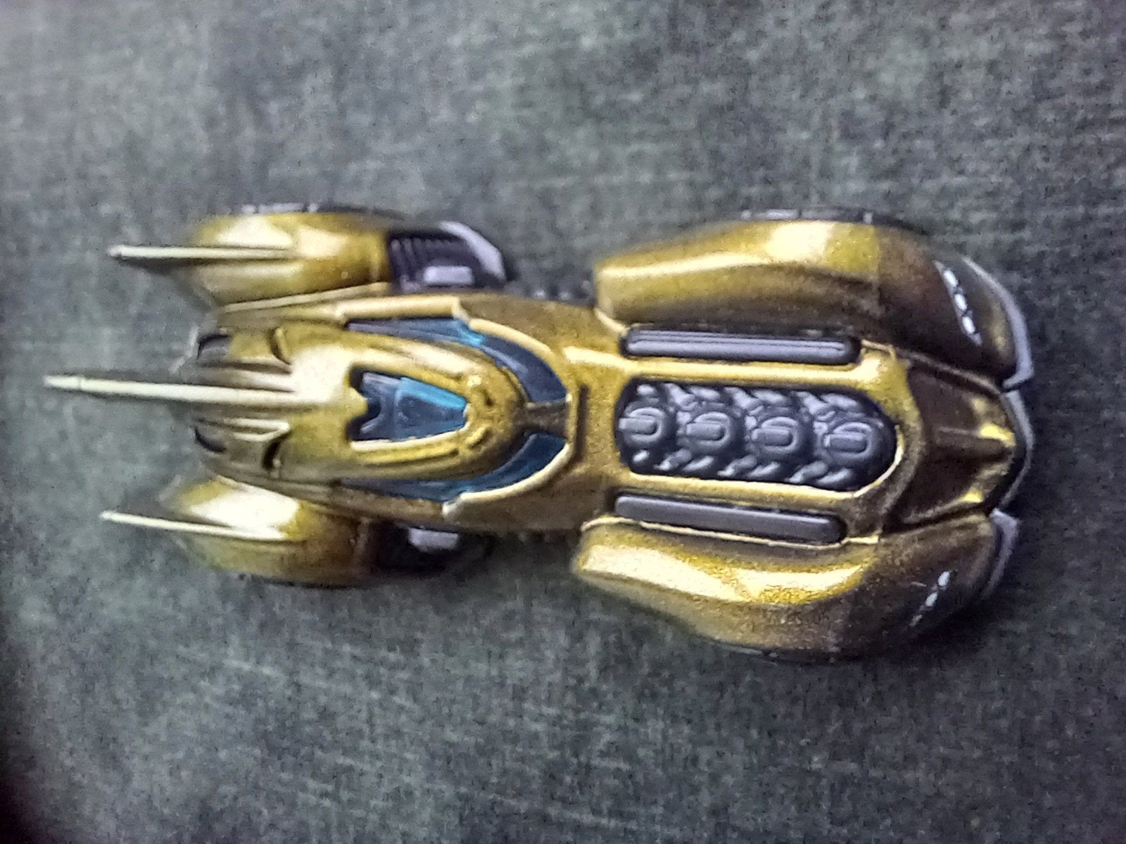 Hot Wheels Batman Batmobile 2010 DC Comics Goud, Ophalen of Verzenden, Zo goed als nieuw