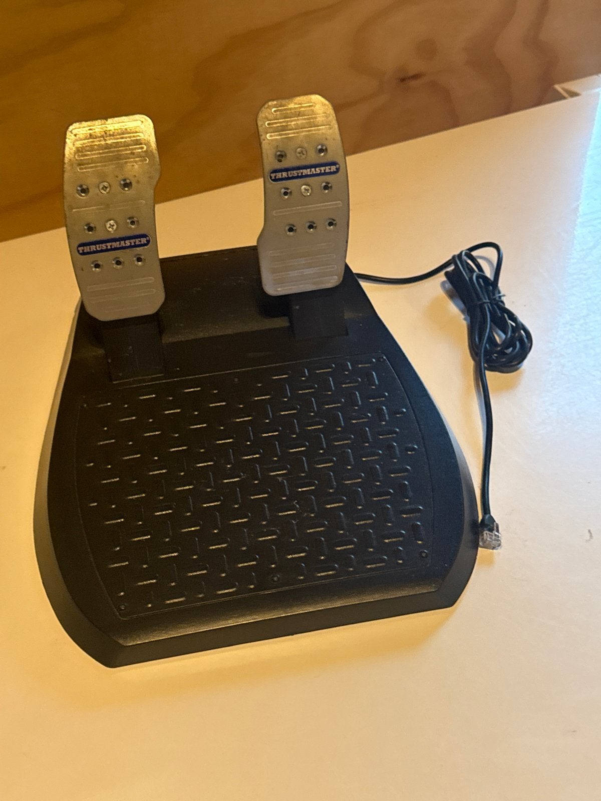 Thrustmaster T.RJ12 USB Adapter Pedalen, Gebruikt, Ophalen of Verzenden, Thrustmaster, Adapter