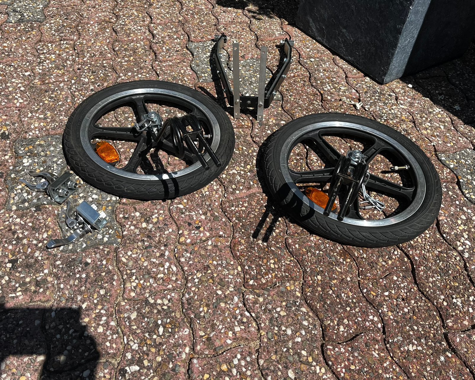 Swing Wheels voor extra stabiliteit( kan ook aan e-bike), Ophalen, Vering, 80 kg of meer, Zo goed als nieuw