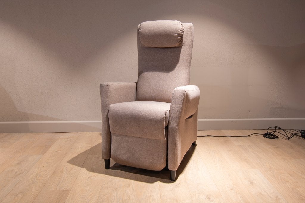 Tweedehands Fitform sta op stoelen tussen €299,-  en €899,-, Gebruikt, Info@seniorenwinkel.nl, Metaal, Minder dan 75 cm