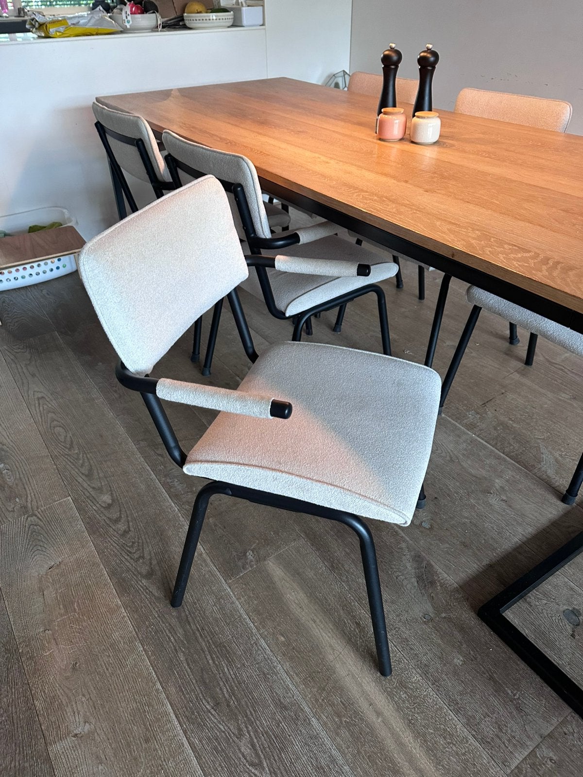4 goede stoelen + 2 met beschadiging, Huis en Inrichting, Ophalen, Gebruikt, Overige kleuren, Metaal