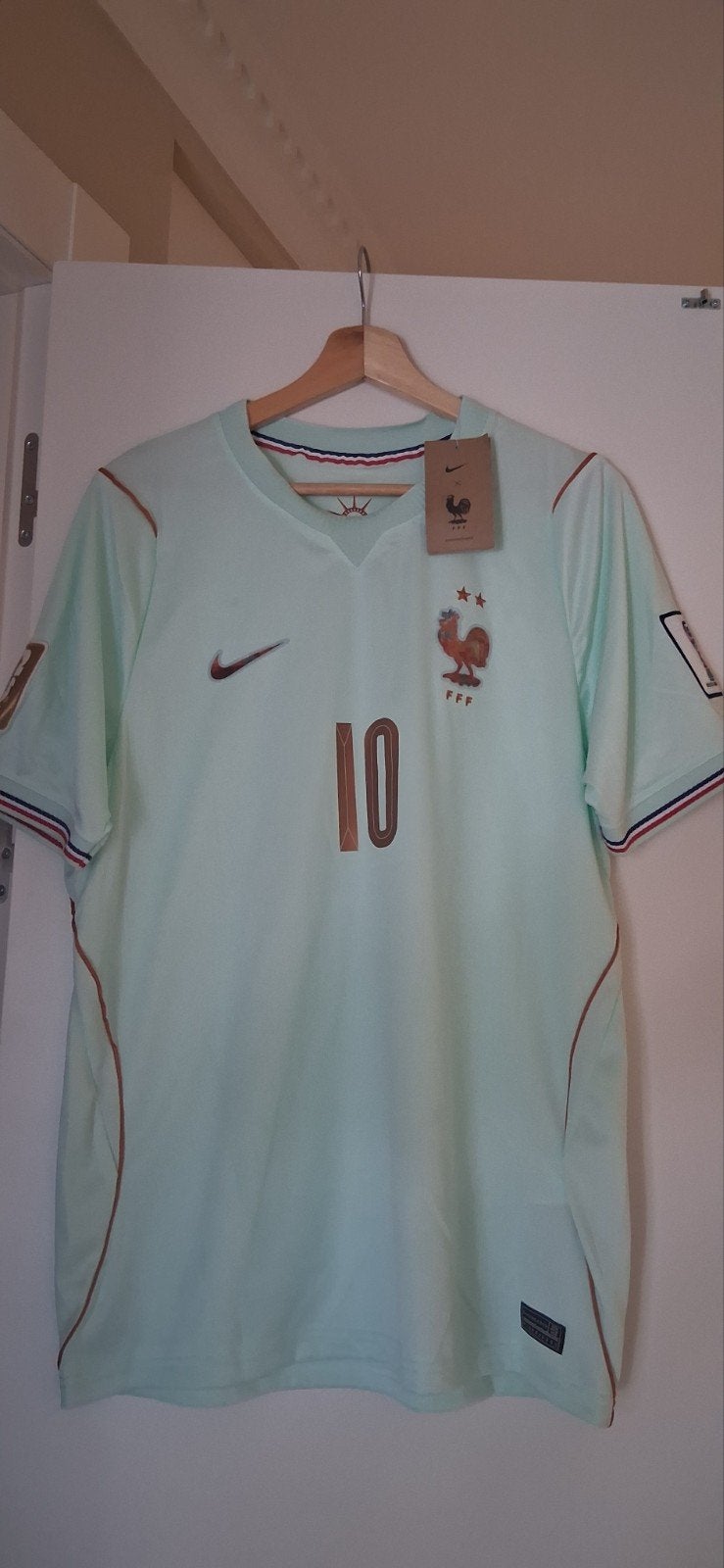 Frankrijk Voetbalshirt Mbappe #10 Wk 2026 - Maat L - Nieuw!, Kleding | Heren, T-shirts, Maat 52/54 (L), Nieuw, NIKE, Ophalen of Verzenden