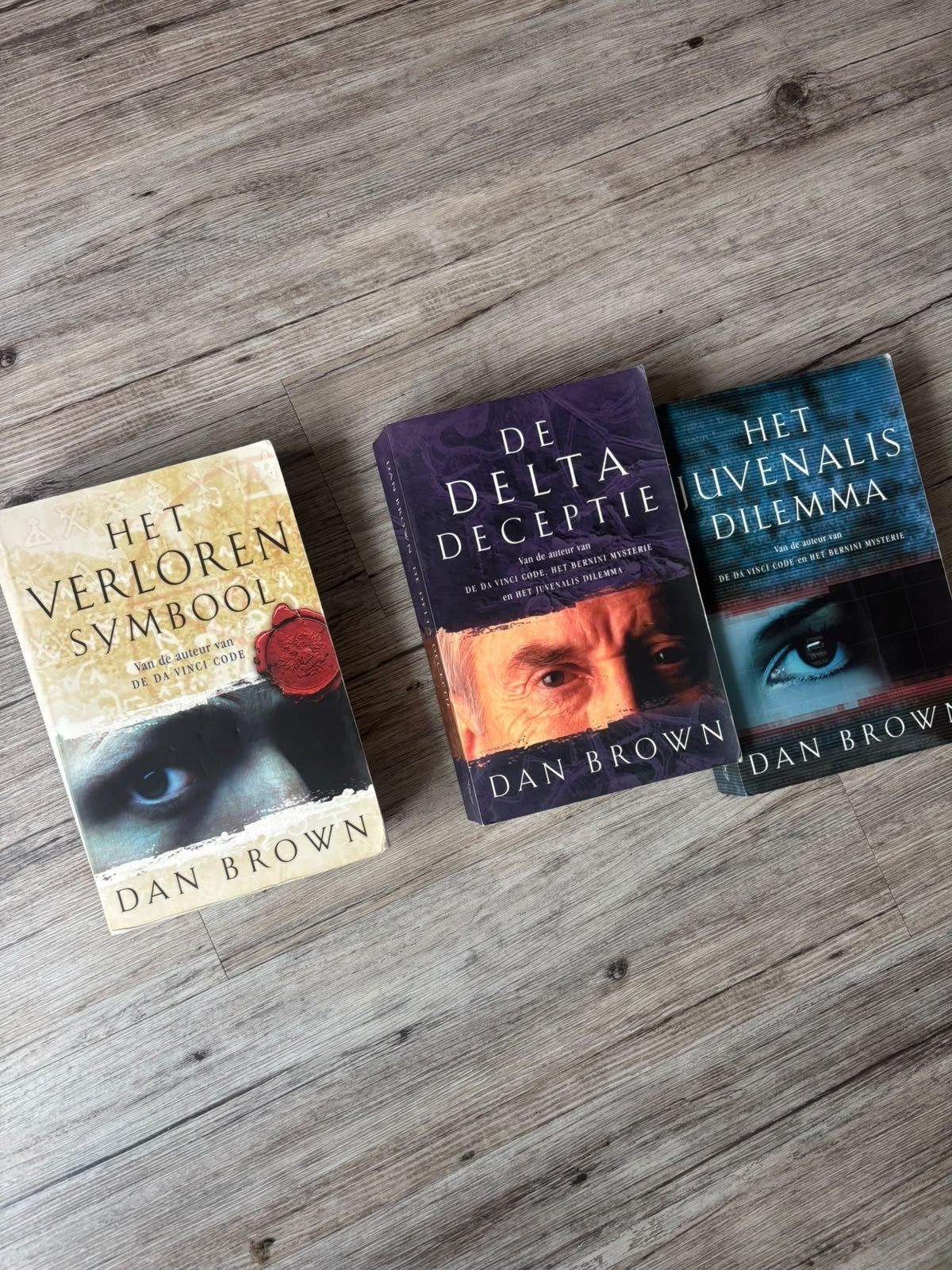 Het Verloren Symbool, De Delta Deceptie, Juvelanis Dilemma, Ophalen of Verzenden, Gelezen, Dan Brown, Nederland