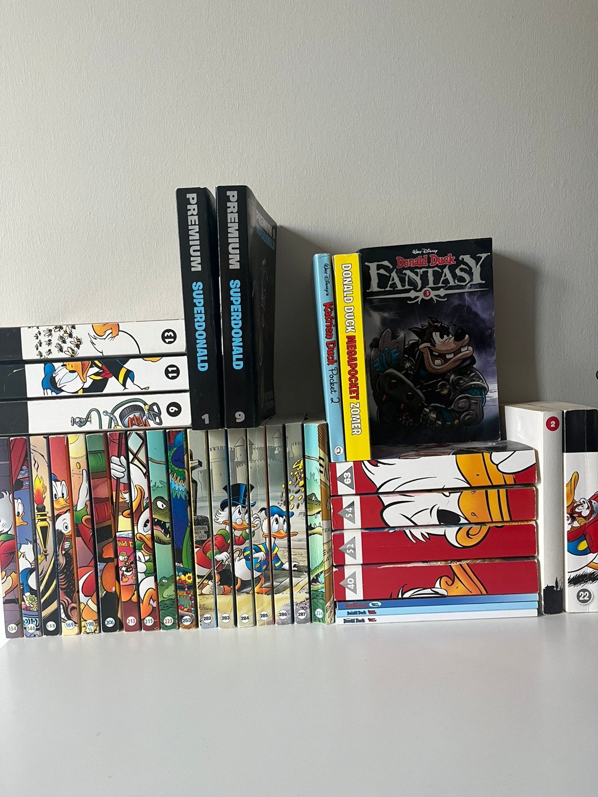 Donald Duck (dubbel) pockets (premium), Boeken, Stripboeken, Meerdere stripboeken, Ophalen of Verzenden, Gelezen