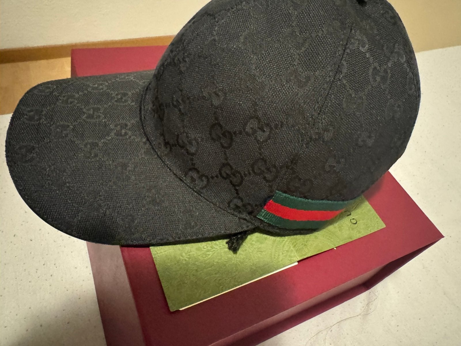 Gucci pet, Ophalen of Verzenden, Zo goed als nieuw, One size fits all
