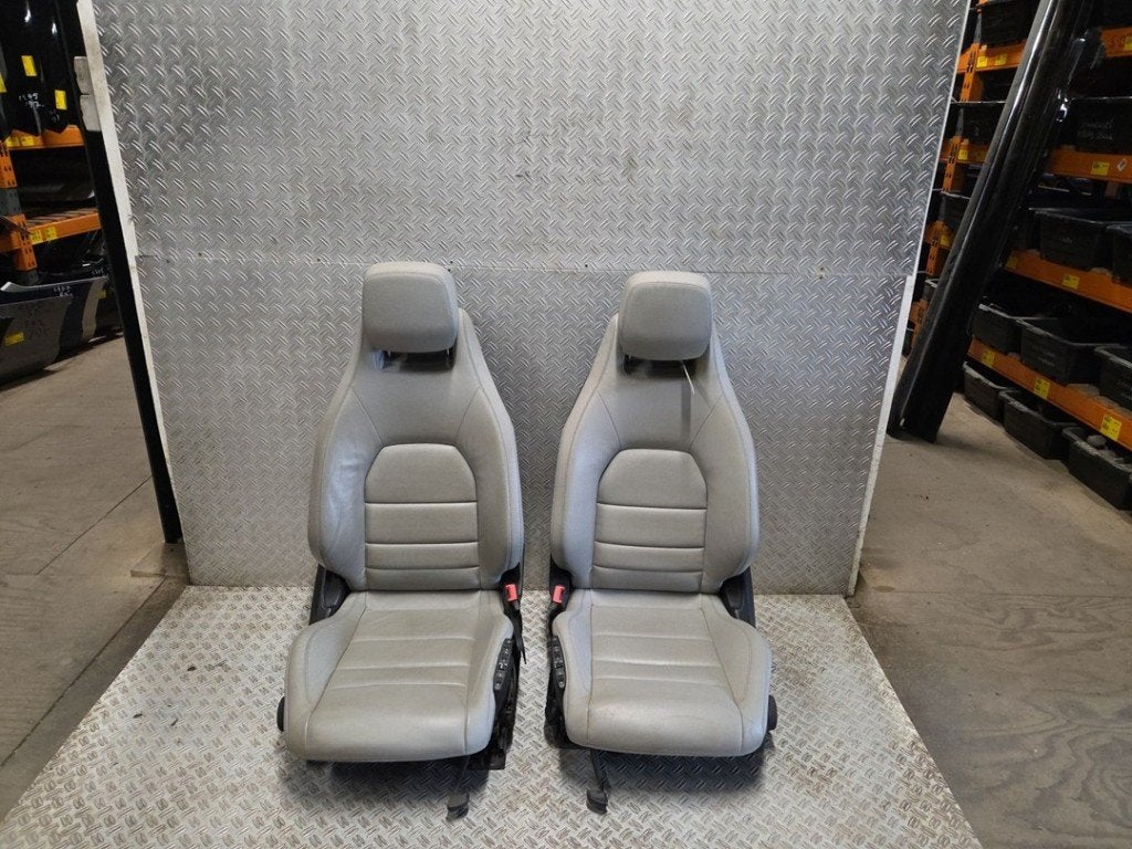 mercedes E207 coupe  2010 voorstoelen  id60047, Auto-onderdelen, Ophalen, Gebruikt, Mercedes-Benz