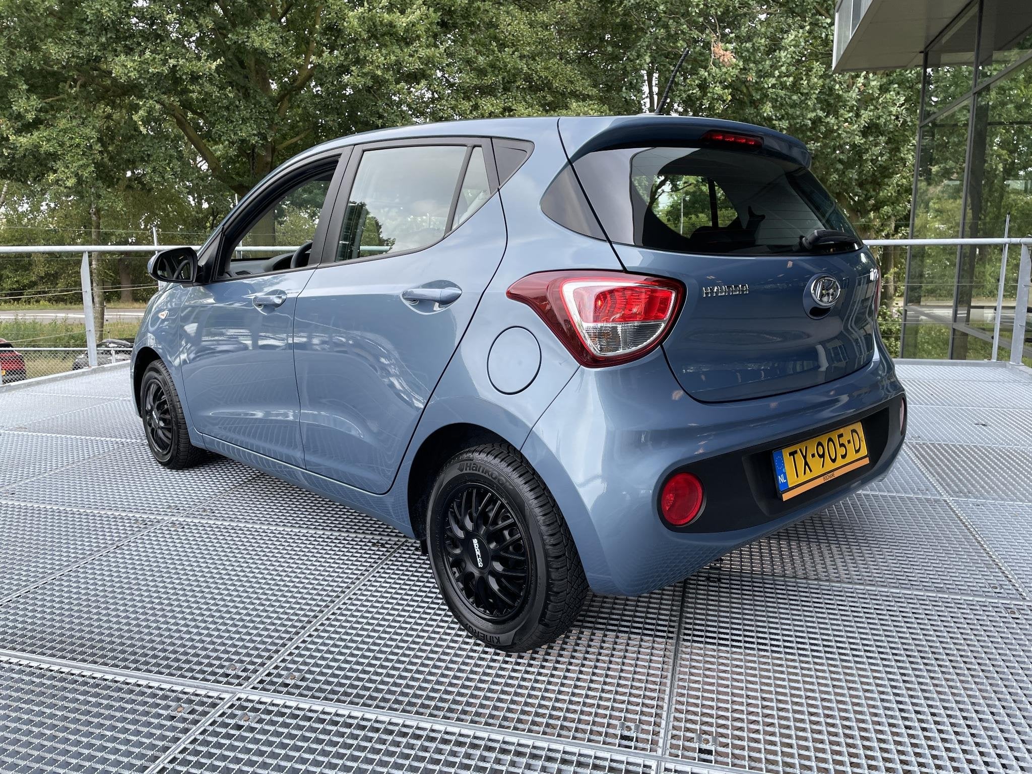 Hyundai i10 1.0i Comfort 67PK | Navigatie | Carplay | Cruise, Auto's, Voorwielaandrijving, Euro 5, Stof, Gebruikt