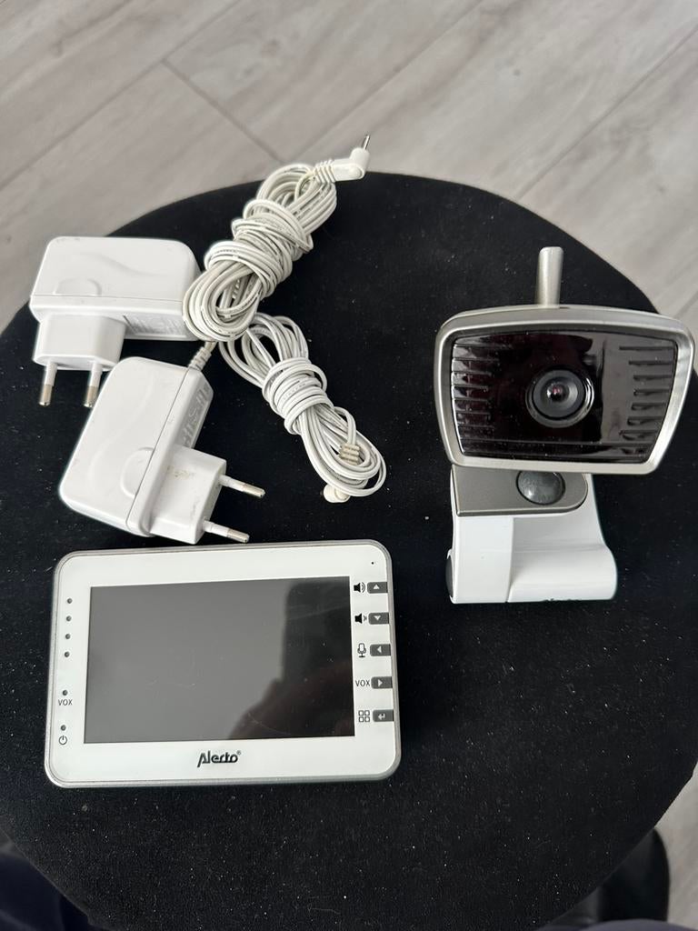 Te koop: Alecto DVM-260GS babyfoon met camera, Kinderen en Baby's, Babyfoons, Ophalen of Verzenden, Zo goed als nieuw, 250 meter of meer