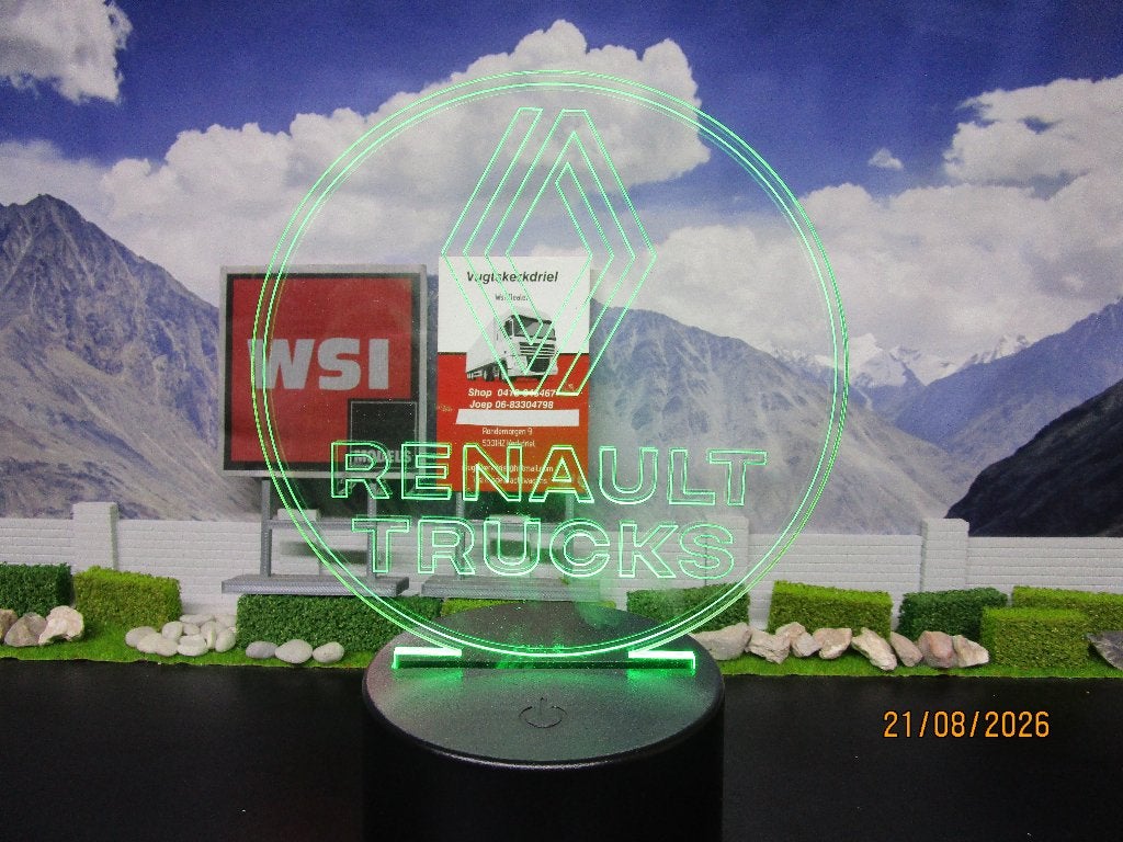 nieuw logo met verlichting renault trucks