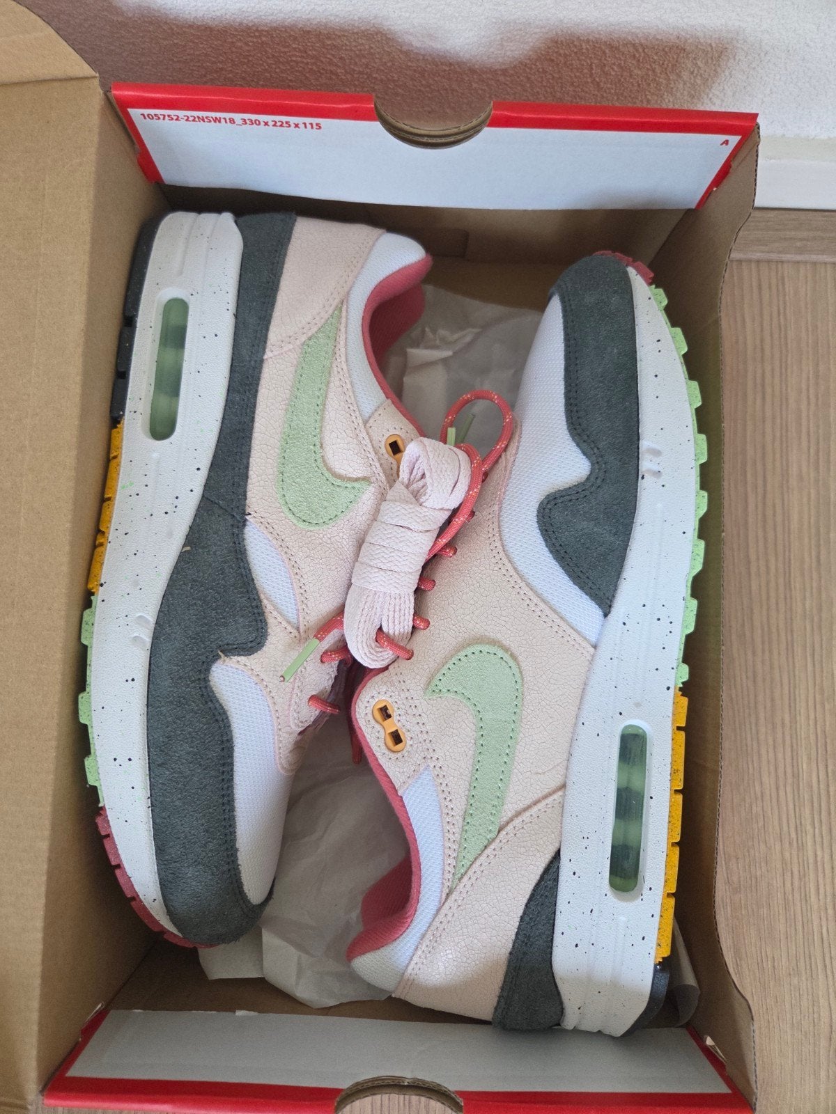 Nike air max 1 Easter Celebration maat 45, Kleding | Heren, Schoenen, Ophalen of Verzenden, Nieuw, Overige kleuren