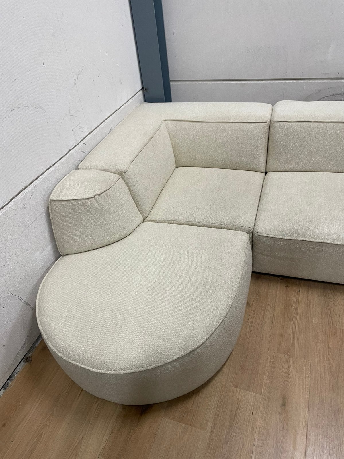 Mooie luxe moderne beige creme hoekbank - GEREINIGD!!!, Ophalen, Luxe, Hoekbank, 300 cm of meer