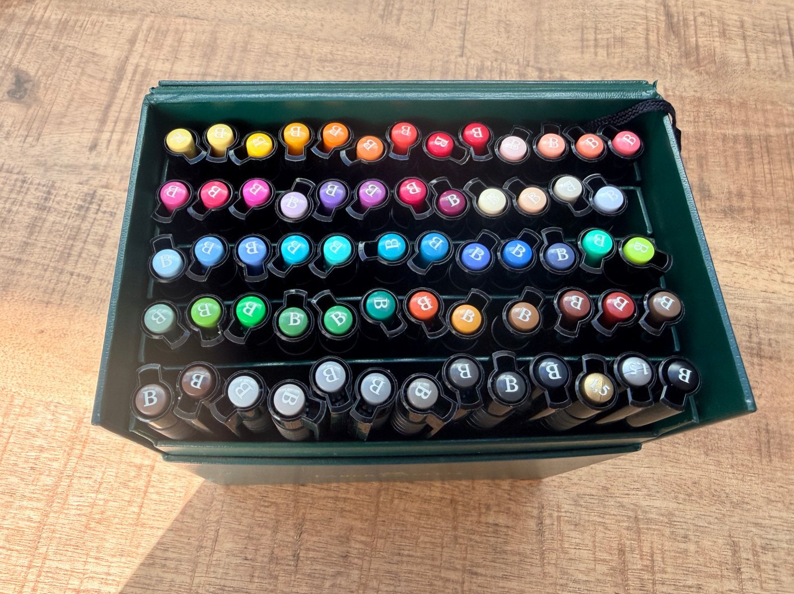 Faber-Castell Pitt Artist Pen Set - 60 Stiften, Hobby en Vrije tijd, Ophalen of Verzenden, Zo goed als nieuw, Potlood of Stift