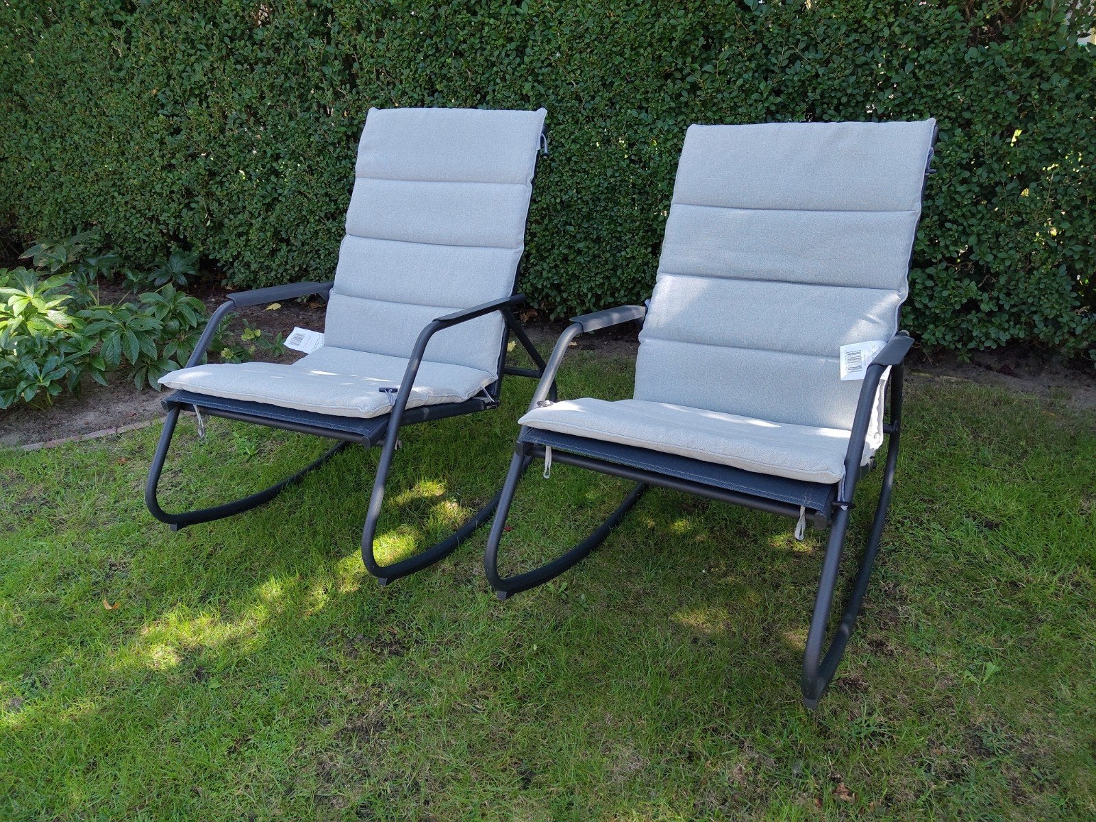 2x Schommelstoel LYCO - Grijs, Tuin en Terras, Ophalen, Zo goed als nieuw, Metaal