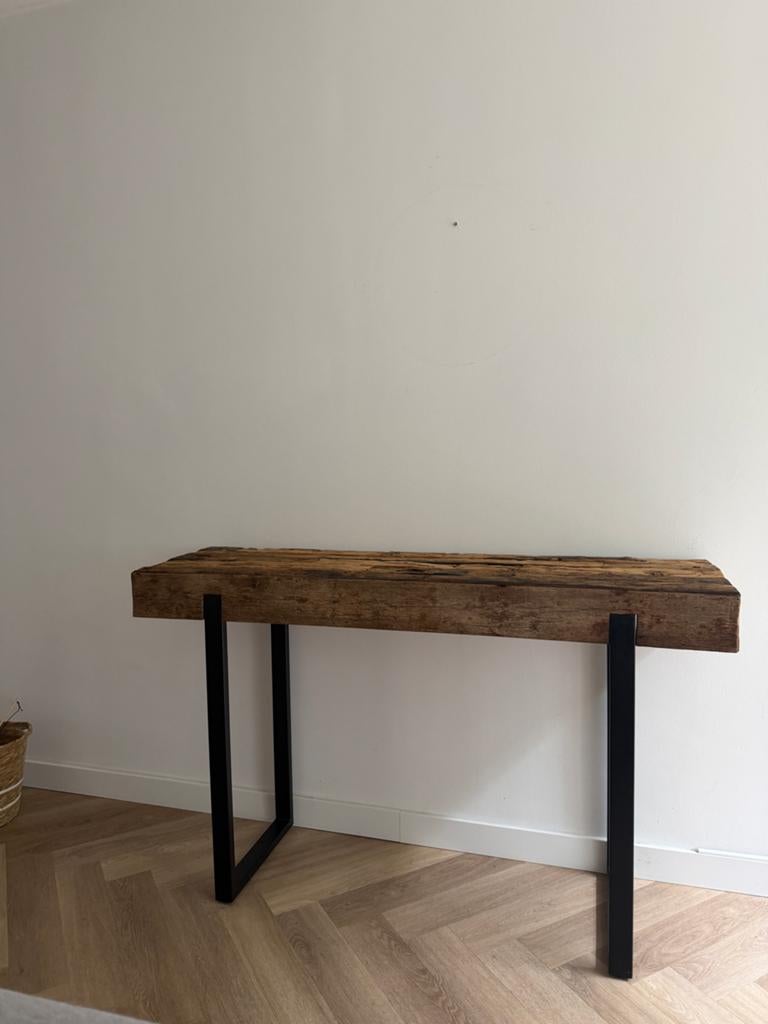 Sidetable van teakhout met stalen onderstel, Ophalen, 100 tot 150 cm, Teakhout, Zo goed als nieuw