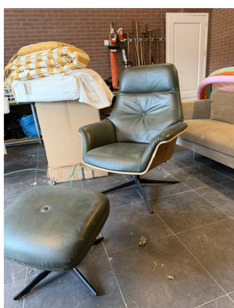 Stoel met poef, Huis en Inrichting, Fauteuils, Ophalen, Zo goed als nieuw, 50 tot 75 cm, Leer