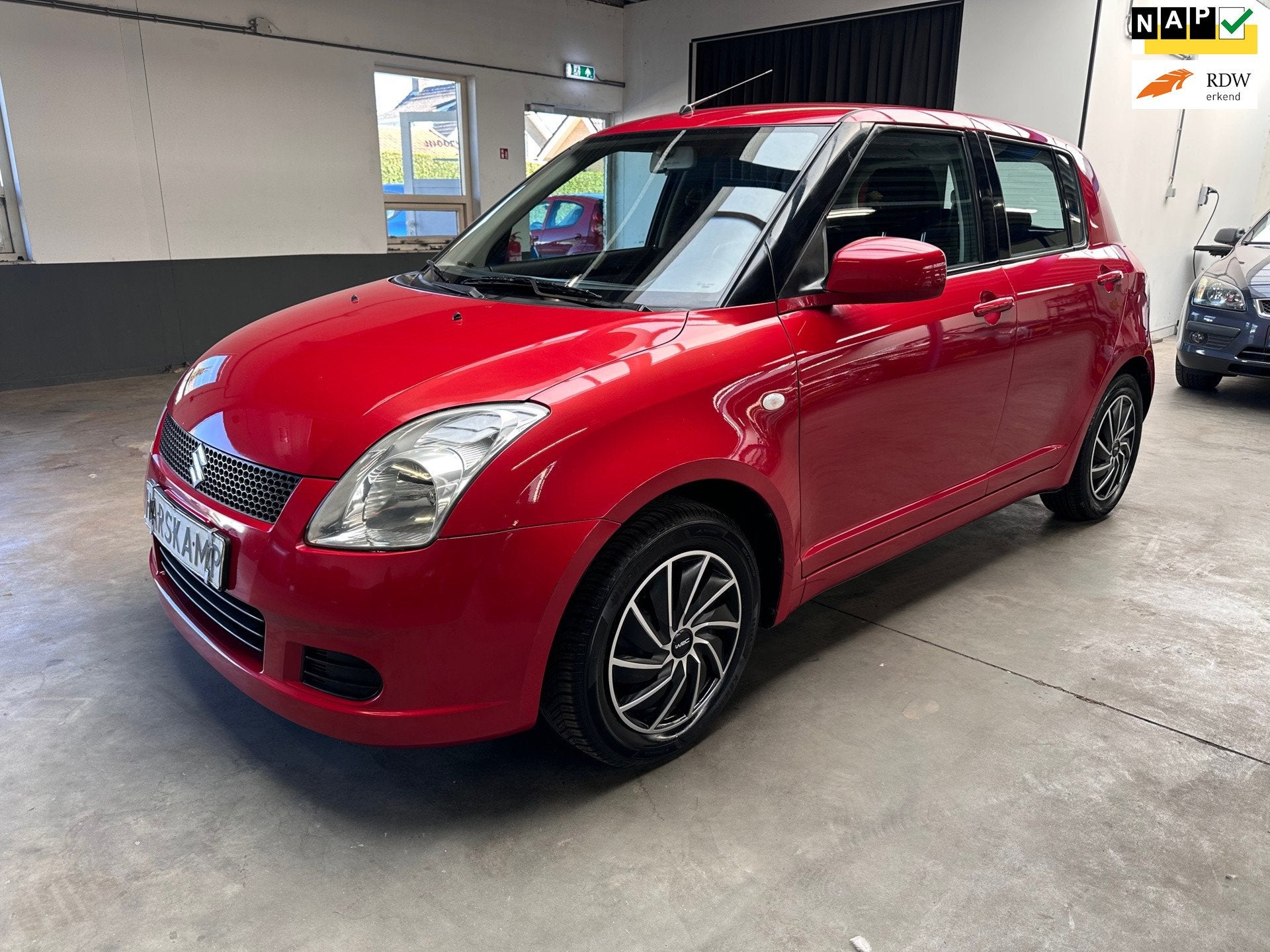 Suzuki Swift 1.3 GLS|Nieuwe koppeling, Auto's, Voorwielaandrijving, Stof, 965 kg, 400 kg