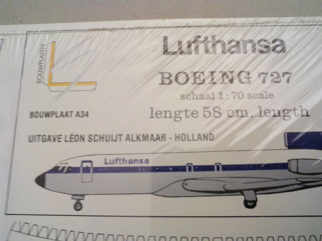 Boeing 727 Lufthansa Schuijt bouwplaat + Airbus A330 poster, Ophalen of Verzenden, Kaart, Foto of Prent