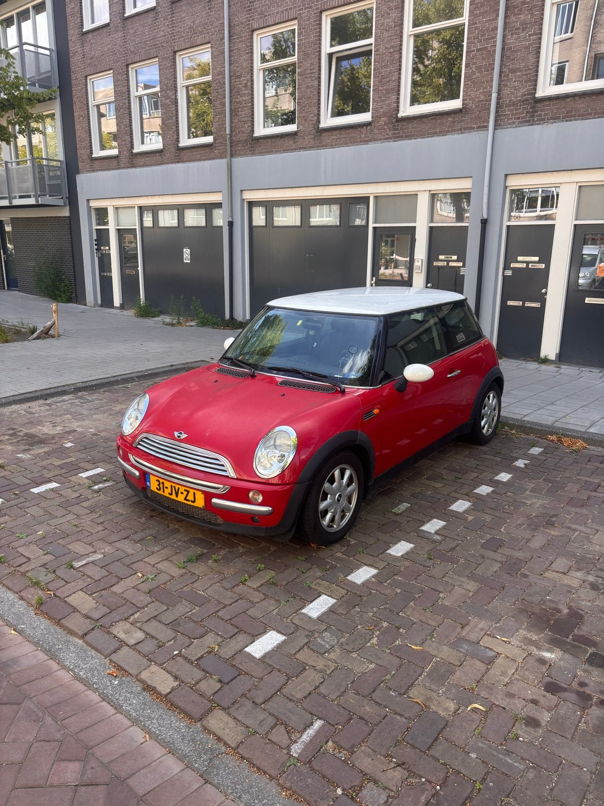 Mini Cooper 1.6 16V 2002 Rood, Auto's, Mini, Voorwielaandrijving, 1025 kg, 15 km/l, 4 cilinders