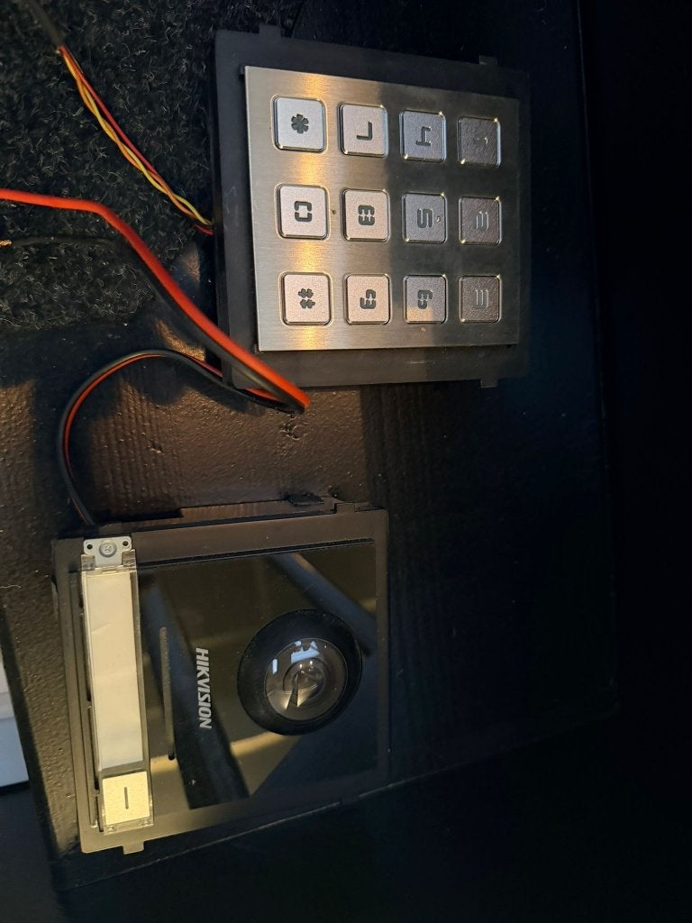 intercom, Ophalen of Verzenden, Ingebouwde camera, Gebruikt, Bedraad