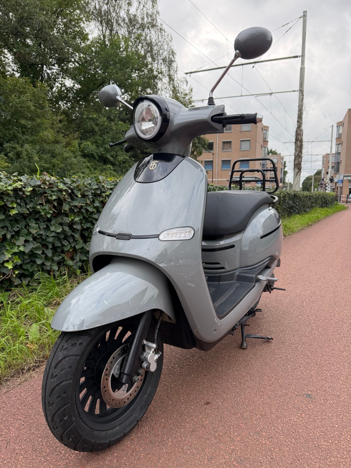 Btc blauwe kenteken snor 2396 KM, Gebruikt, Benzine, Ophalen, Overige merken