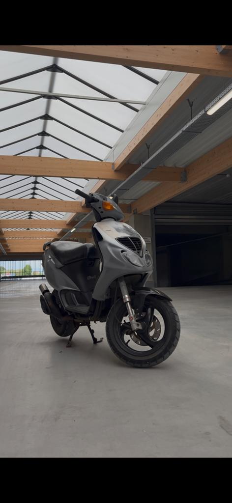 Piaggio typhoon/nrg, Tweetakt, Overige modellen, Ophalen of Verzenden, Zo goed als nieuw