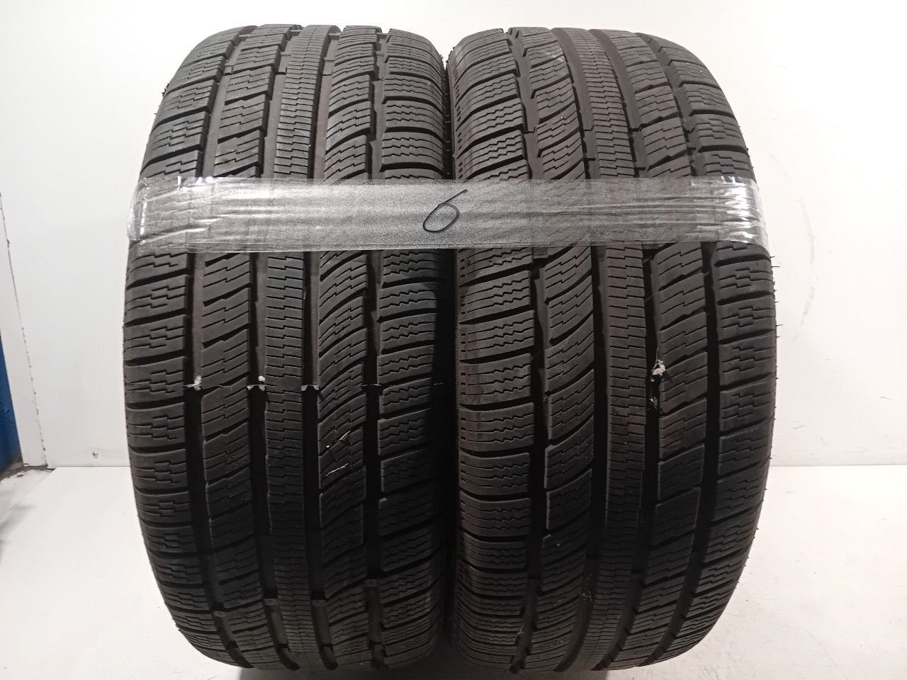 Bandenset 2 stuks 4-Seizoenen 225 50 R17, Auto-onderdelen, Banden en Velgen, Onderdelen@venauto.nl, Van der Ven Autorecycling B.V.
