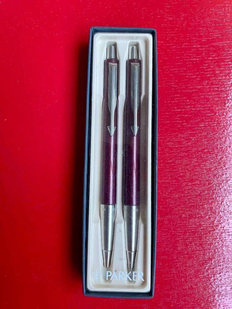 twee parkerpennen in verpakking, Met doosje, Zo goed als nieuw, Parker, Balpen