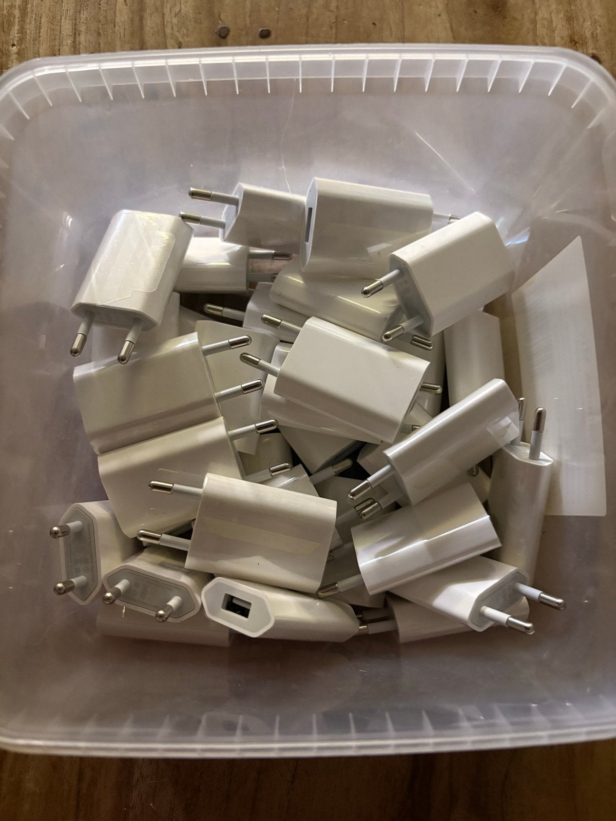 Nieuwe Apple USB adapter - 5W Oplader 30 stuks, Adapter, Nieuw, USB-A, Apple