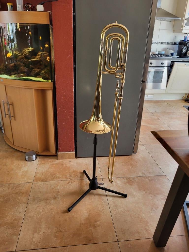 Trombone met kwartventiel - Tsjechisch merk, in goede staat, Muziek en Instrumenten, Blaasinstrumenten | Trombones, Ophalen, Gebruikt