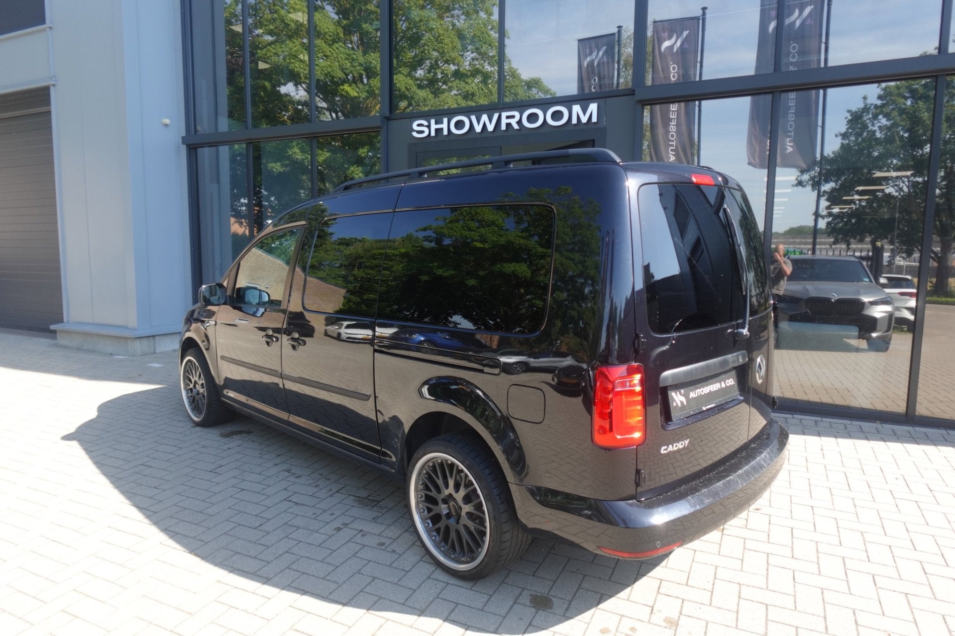 Volkswagen Caddy Maxi 1.4 TSI Trendline PDC CLIMA, Auto's, Gebruikt, Zwart, 4 cilinders, 7 stoelen