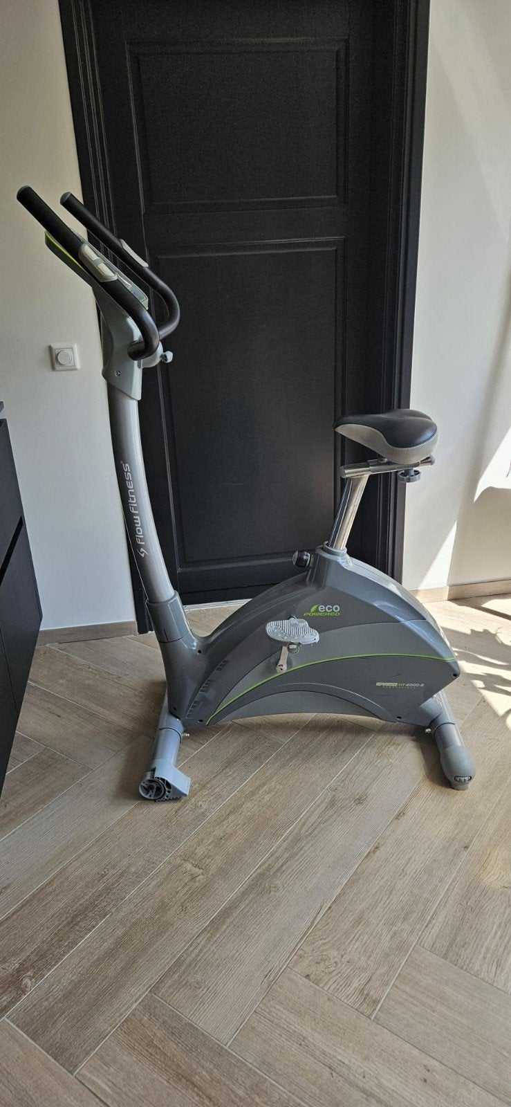 Flow Fitness UPTOWN/HT 4000G Hometrainer, Ophalen, Zo goed als nieuw, Hometrainer