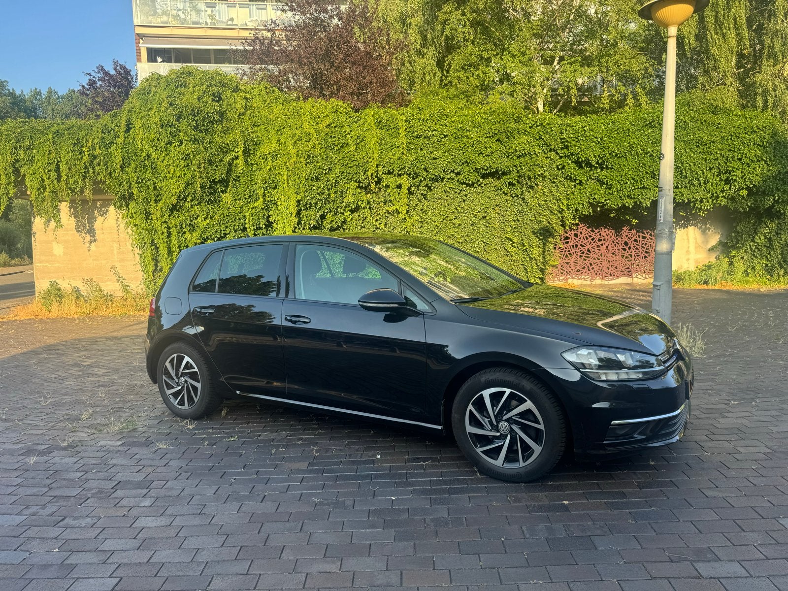 Volkswagen Golf 1.5 TSI 130pk 7-DSG Bluemotion 2018 Zwart, Auto's, 1498 cc, 4 cilinders, Zwart, Bedrijf