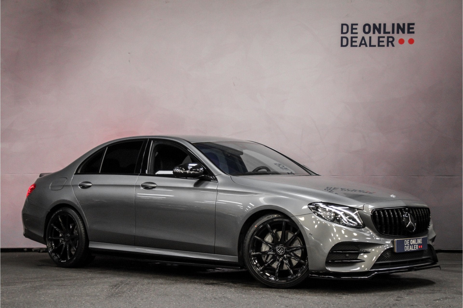 Mercedes-Benz E-Klasse 200 AMG Night Edition |20inch|Carplay, Auto's, Automaat, Achterwielaandrijving, Gebruikt, Euro 6