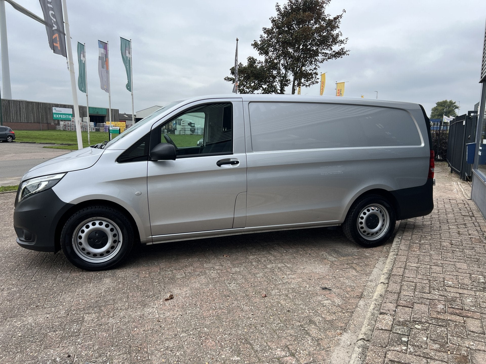 Mercedes-Benz Vito 114 CDI L3 Nieuwstaat/Bott Inrichting, Auto's, Automaat, Dealer onderhouden, Gebruikt, 4 cilinders