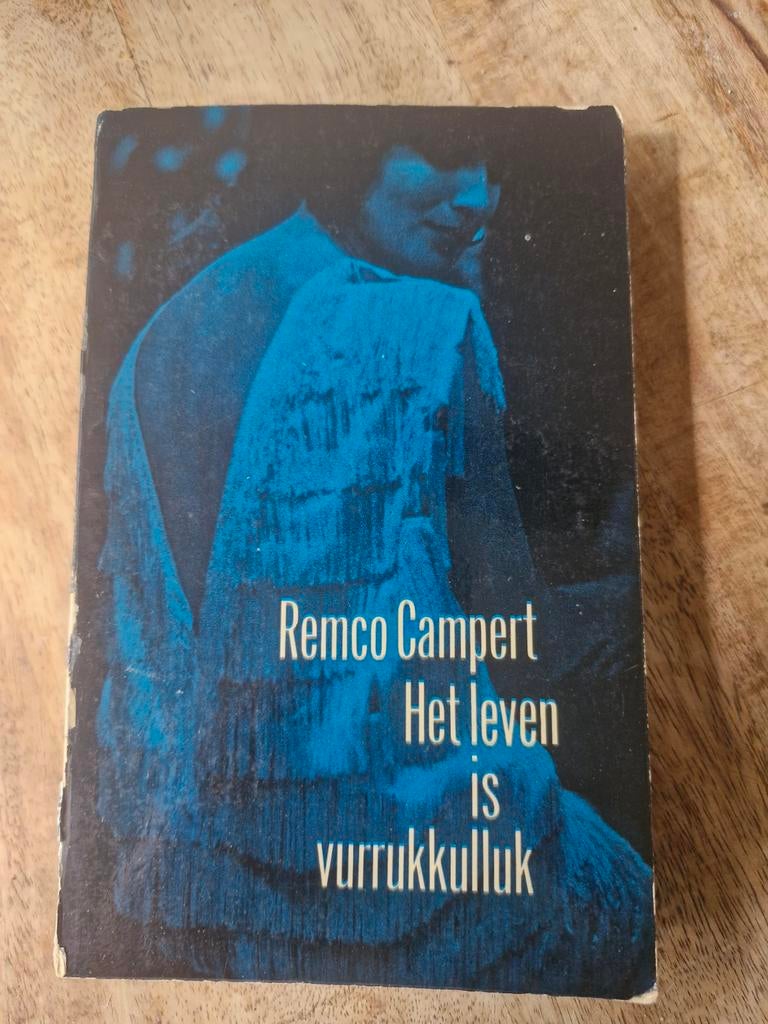 Remco Campert - Het leven is vurrukkulluk (1961), Boeken, Ophalen of Verzenden, Gelezen, Remco Campert, Nederland