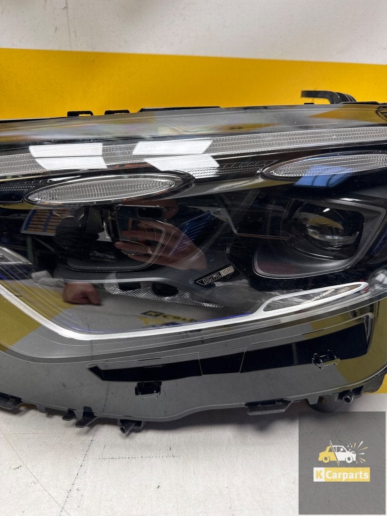 Mercedes X254 GLC Klasse Digital Light koplamp A2549068301 L, Info@fabrikant.eu, Fabrikantstraat 1
1000 AA  Amsterdam, NL, Mercedes-Benz