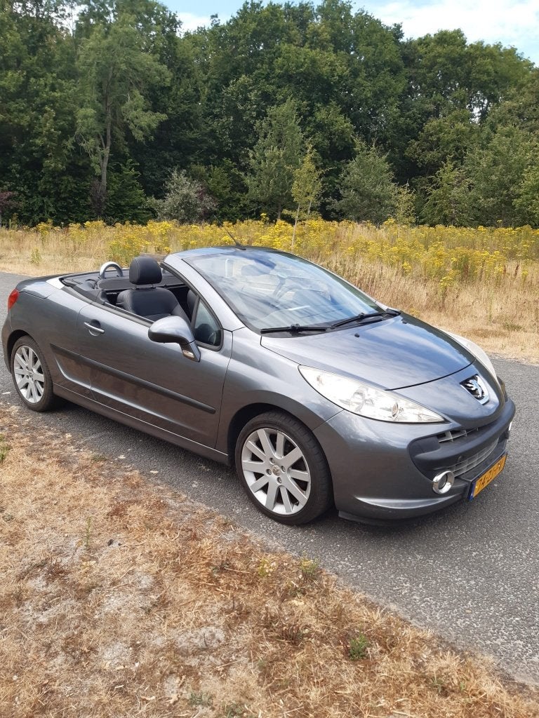 Peugeot 207 1.6 VTI CC 88KW AUT 2008 Grijs, Auto's, Peugeot, Zwart, 4 cilinders, Cabriolet, 4 stoelen
