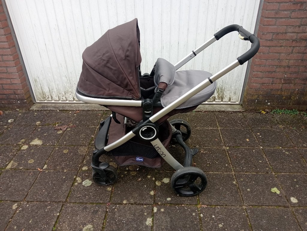 Kinderwagen Chicco URBAN, Kinderen en Baby's, Kinderwagens en Combinaties, Gebruikt, Verstelbare duwstang, Combiwagen, Ophalen