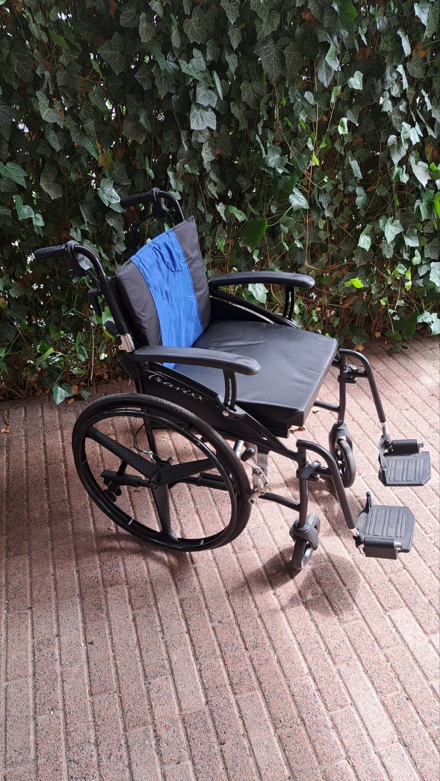 Lichtgewicht rolstoel Travixx Comfort Lite Plus, Diversen, Rolstoelen, Ophalen of Verzenden, Zo goed als nieuw, Duwrolstoel