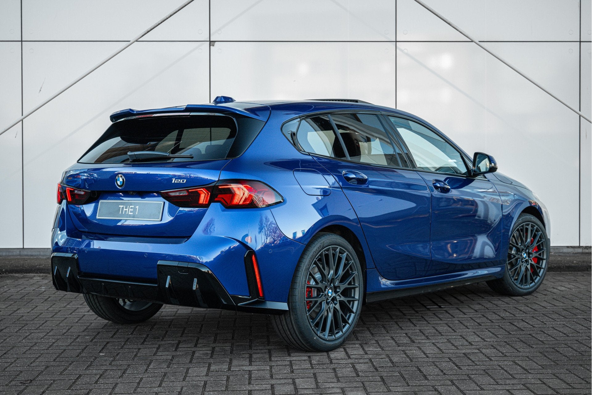 BMW 1 Serie 120 High Executive M Sport Automaat / Panoramada, Zwart, 156 pk, Blauw, Origineel Nederlands